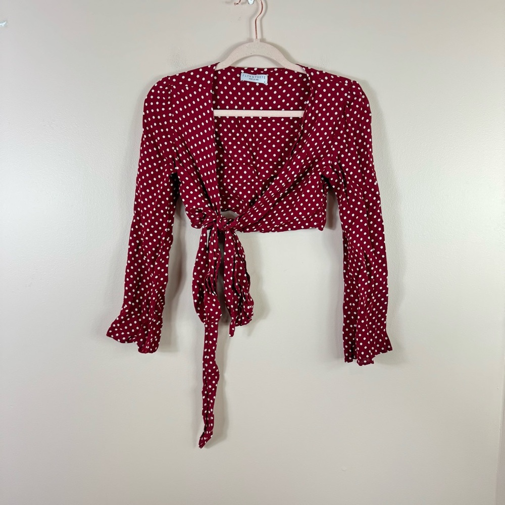 FLYNN SKYE womens size S long sleeve red white polka dot cropped wrap top blouse